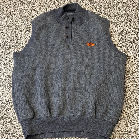 Fairway & Greene Italian Merino Wool Dark Gray V-Neck Sweater Vest - Picture 9 of 9